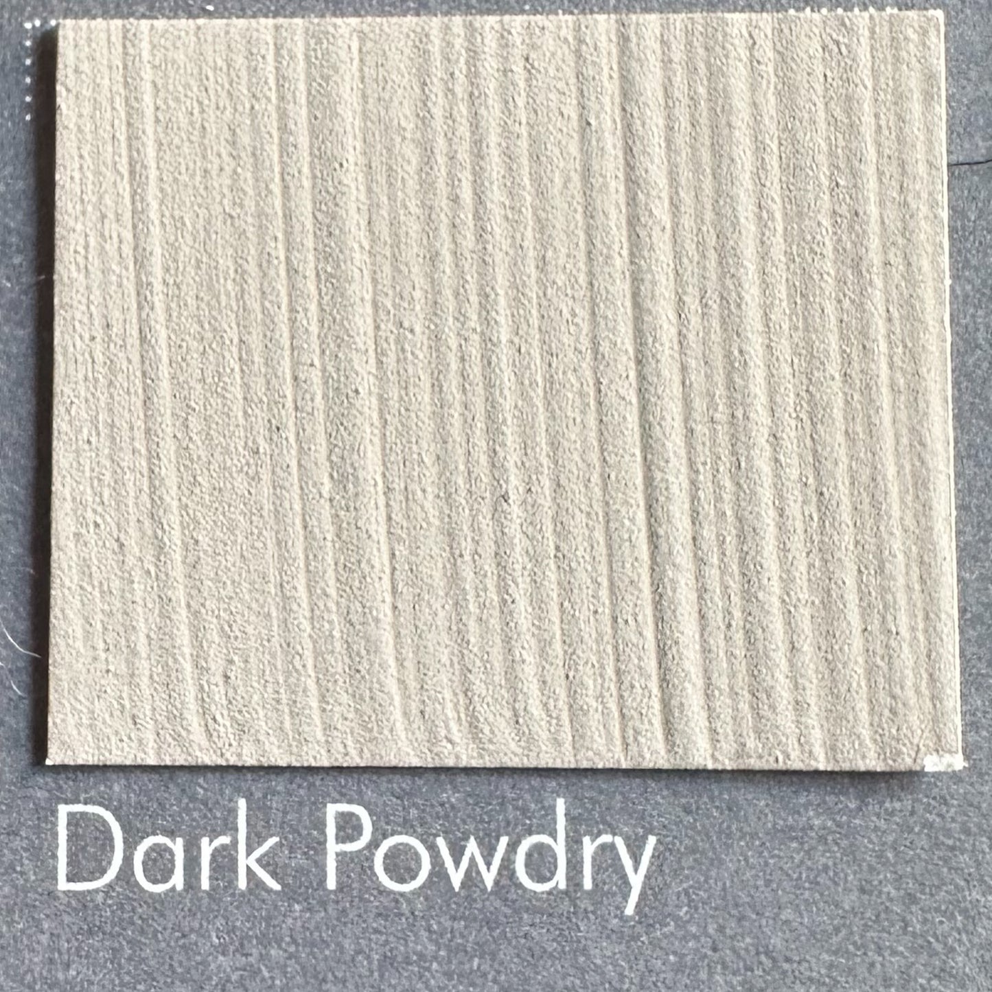 Dark Powdry – Pudriges Greige