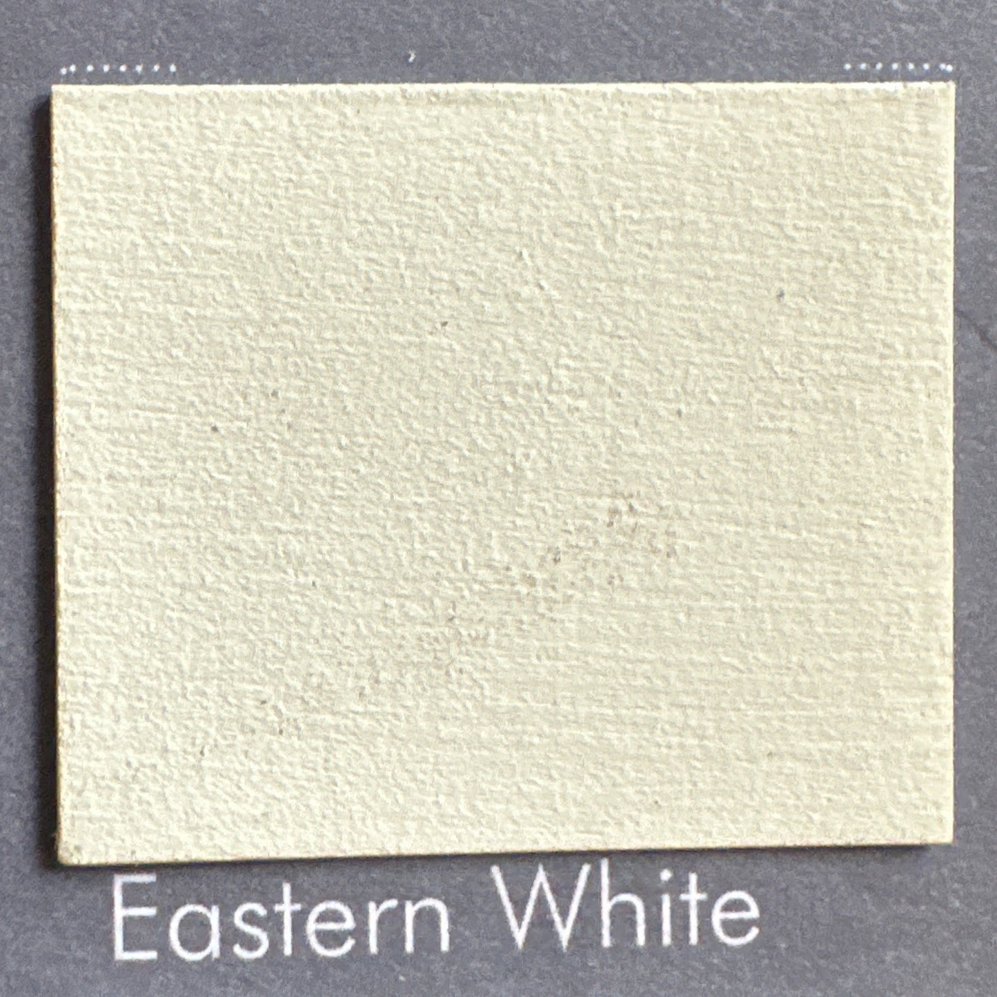 Eastern White – Zartes Pastellweiß