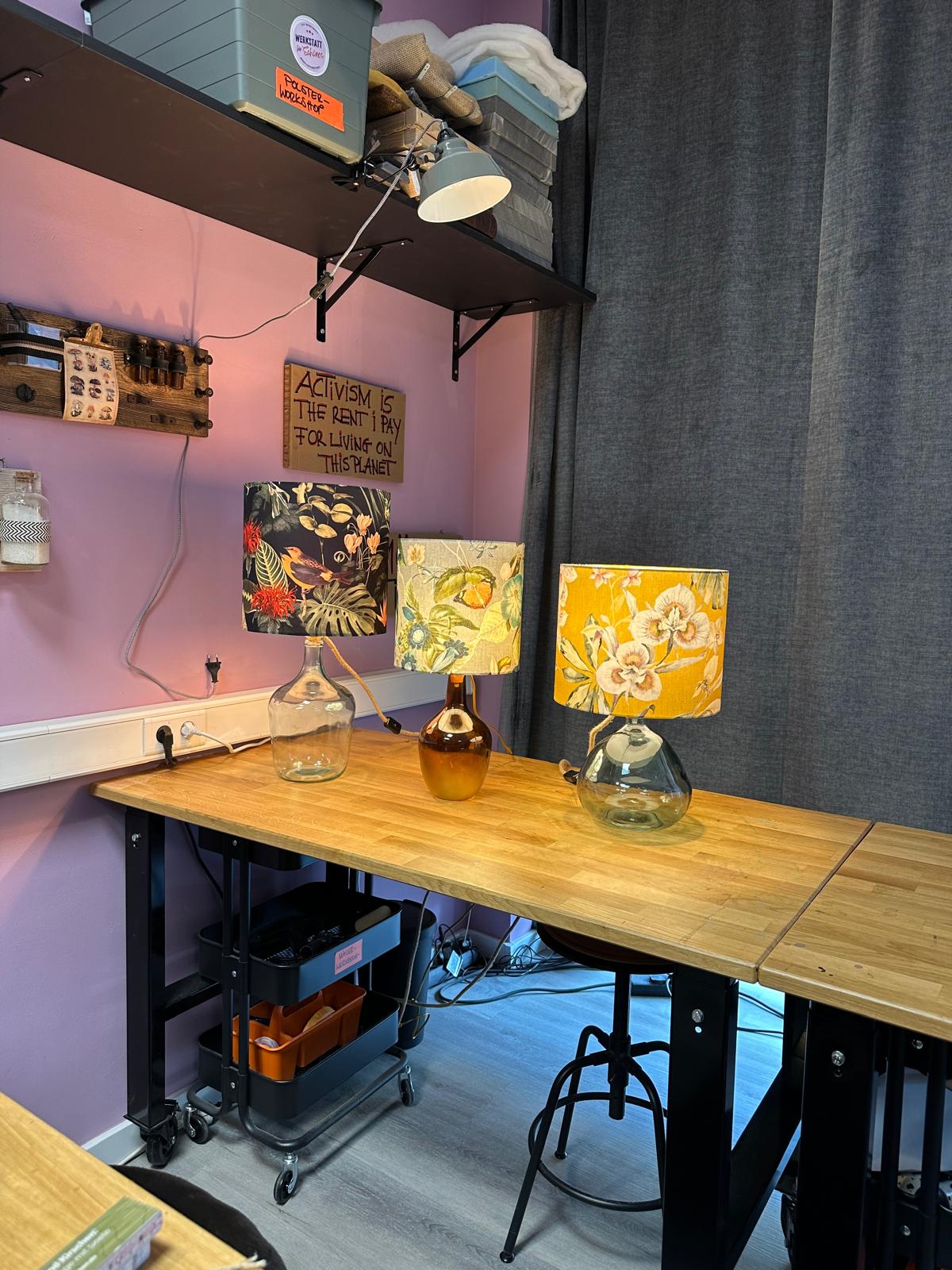 Fr., 06. Februar 2026: Lampenschirme anfertigen & Tischleuchten kreieren - 17-21 Uhr - Frankfurt