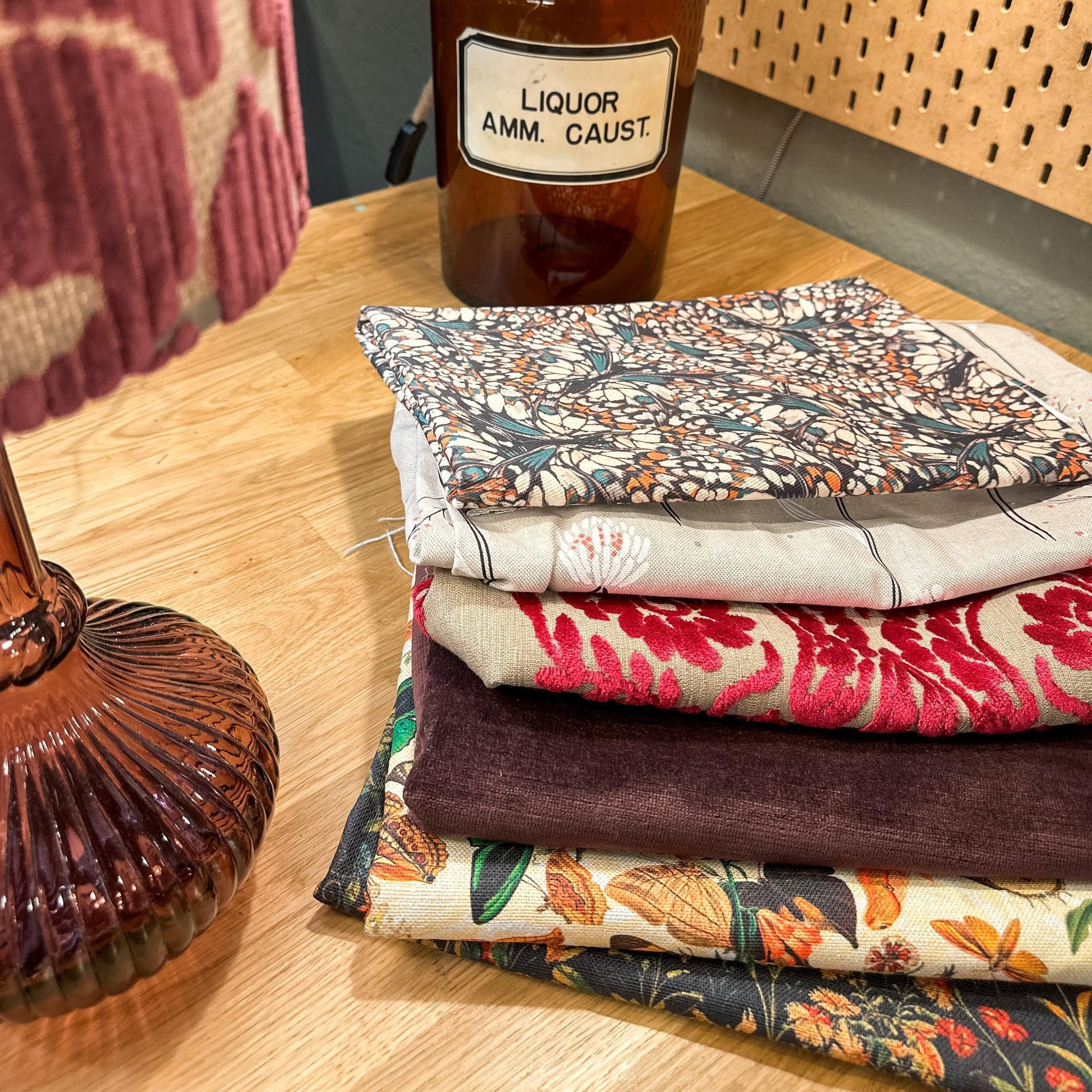 Fr., 25. April: Lampenschirme anfertigen & Tischleuchten kreieren - 19-21:30 Uhr - Düsseldorf - Werkstattfürschönes