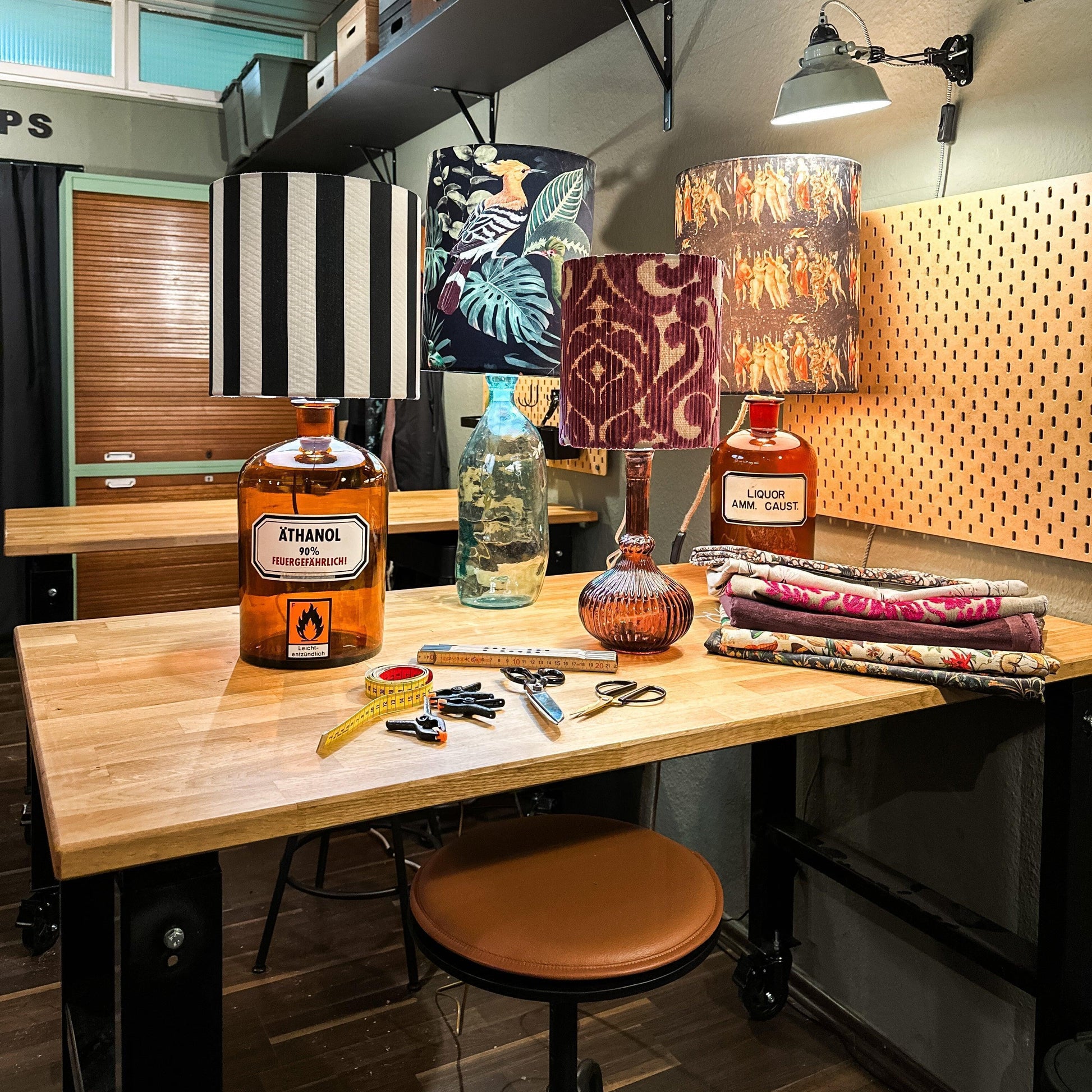 Fr., 25. April: Lampenschirme anfertigen & Tischleuchten kreieren - 19-21:30 Uhr - Düsseldorf - Werkstattfürschönes