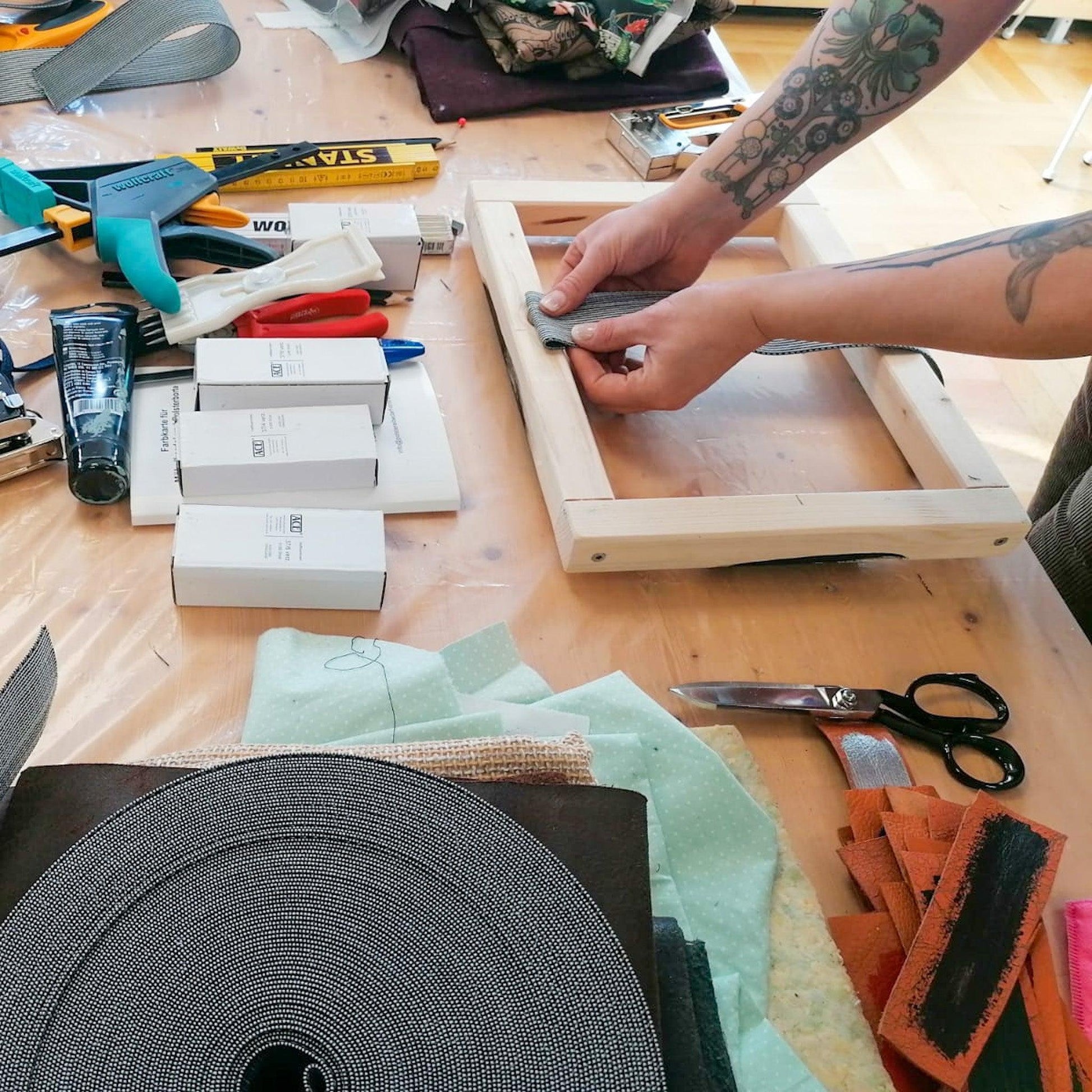 Sa., 26. April: Polstern & Beziehen - Grundlagen-Workshop - 10-17 Uhr - Düsseldorf - Werkstattfürschönes