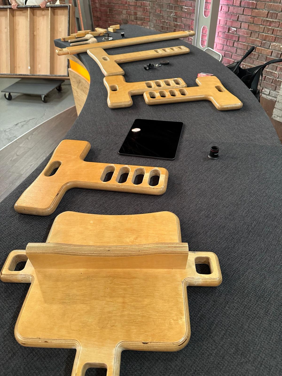 Alter Kinderschreibtisch mit Stuhl aus Bares für Rares - Werkstattfürschönes