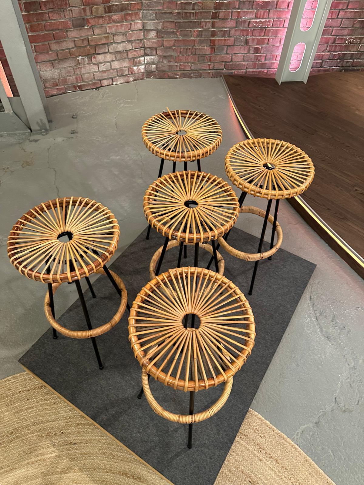 Nur noch 3 Stück: Designerhocker aus den 1950er Jahren - aus Bares für Rares vom 10. Oktober 2024 - Werkstattfürschönes