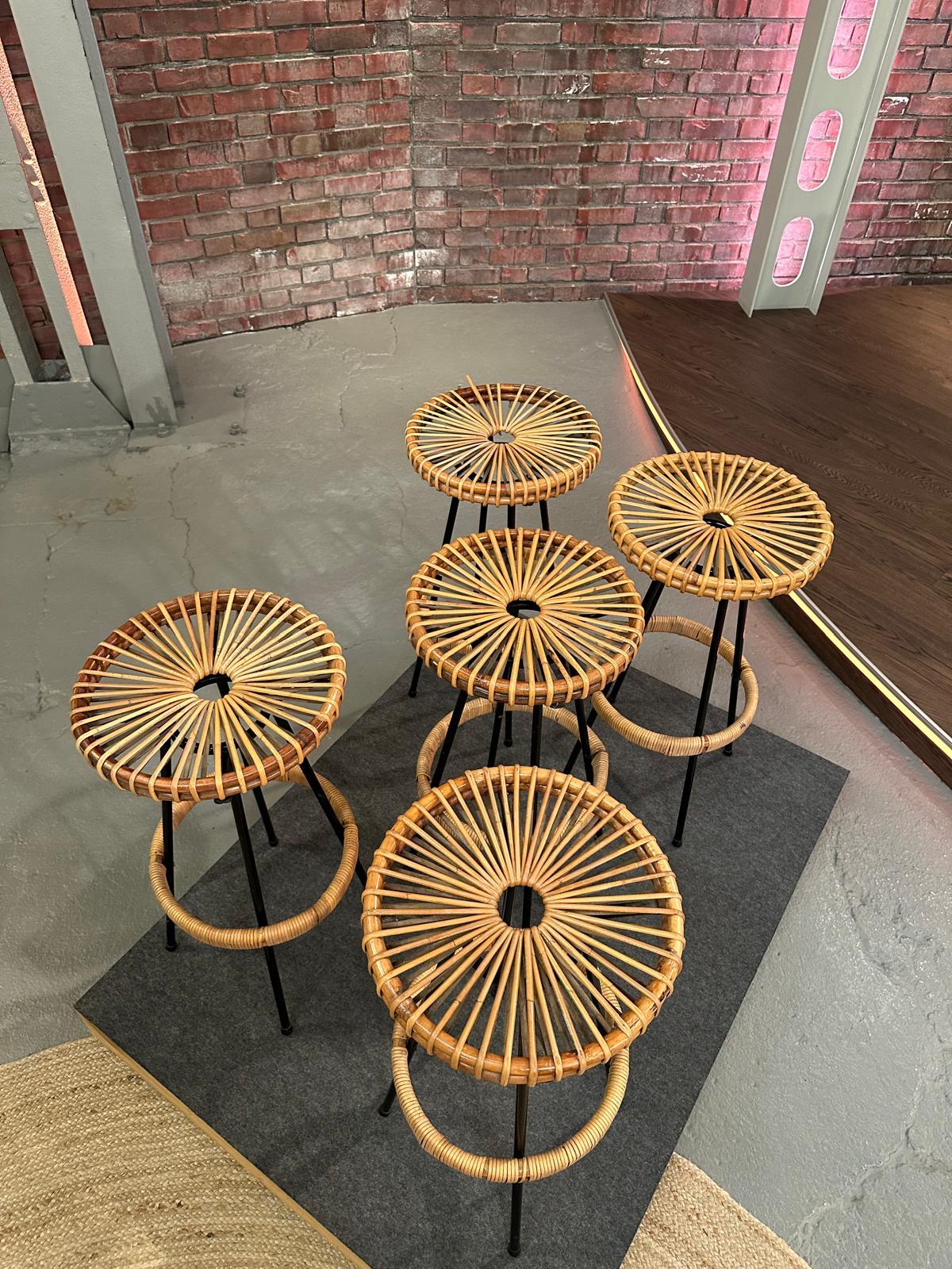 Nur noch 3 Stück: Designerhocker aus den 1950er Jahren - aus Bares für Rares vom 10. Oktober 2024 - Werkstattfürschönes