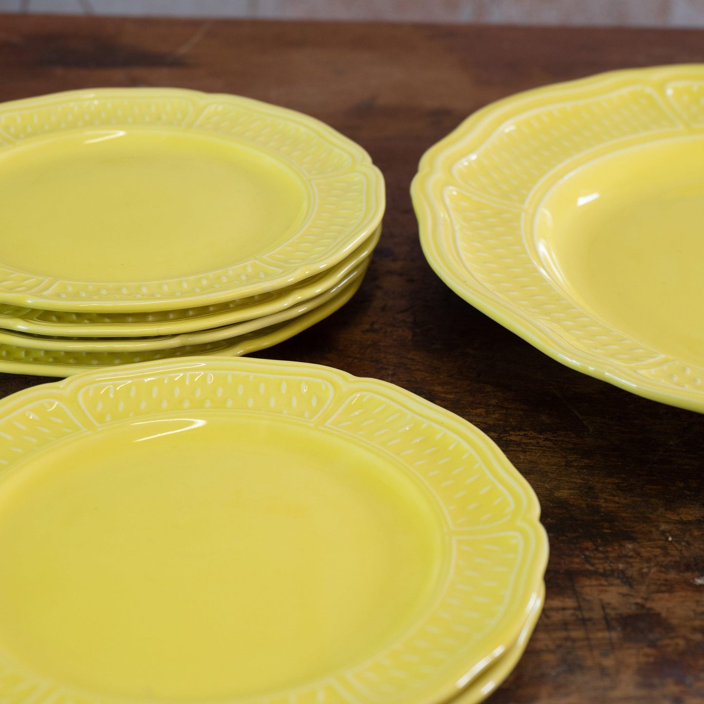 Französisches Dessertteller-Set in appetitlichen Zitronengelb - Werkstattfürschönes