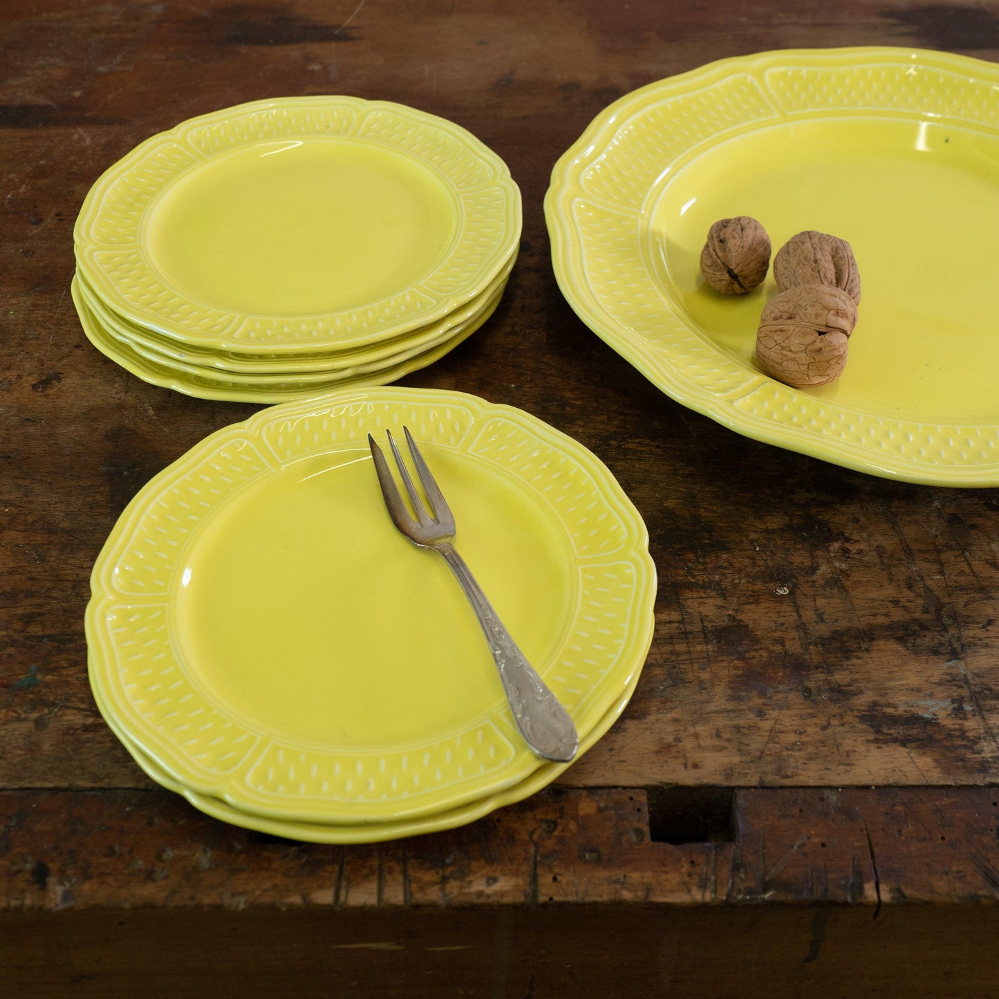 Französisches Dessertteller-Set in appetitlichen Zitronengelb - Werkstattfürschönes