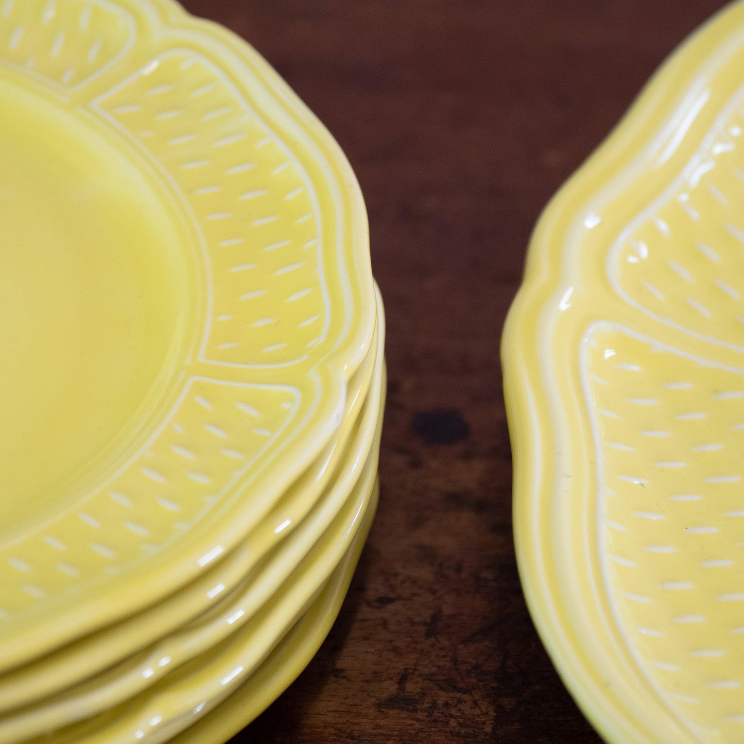 Französisches Dessertteller-Set in appetitlichen Zitronengelb - Werkstattfürschönes