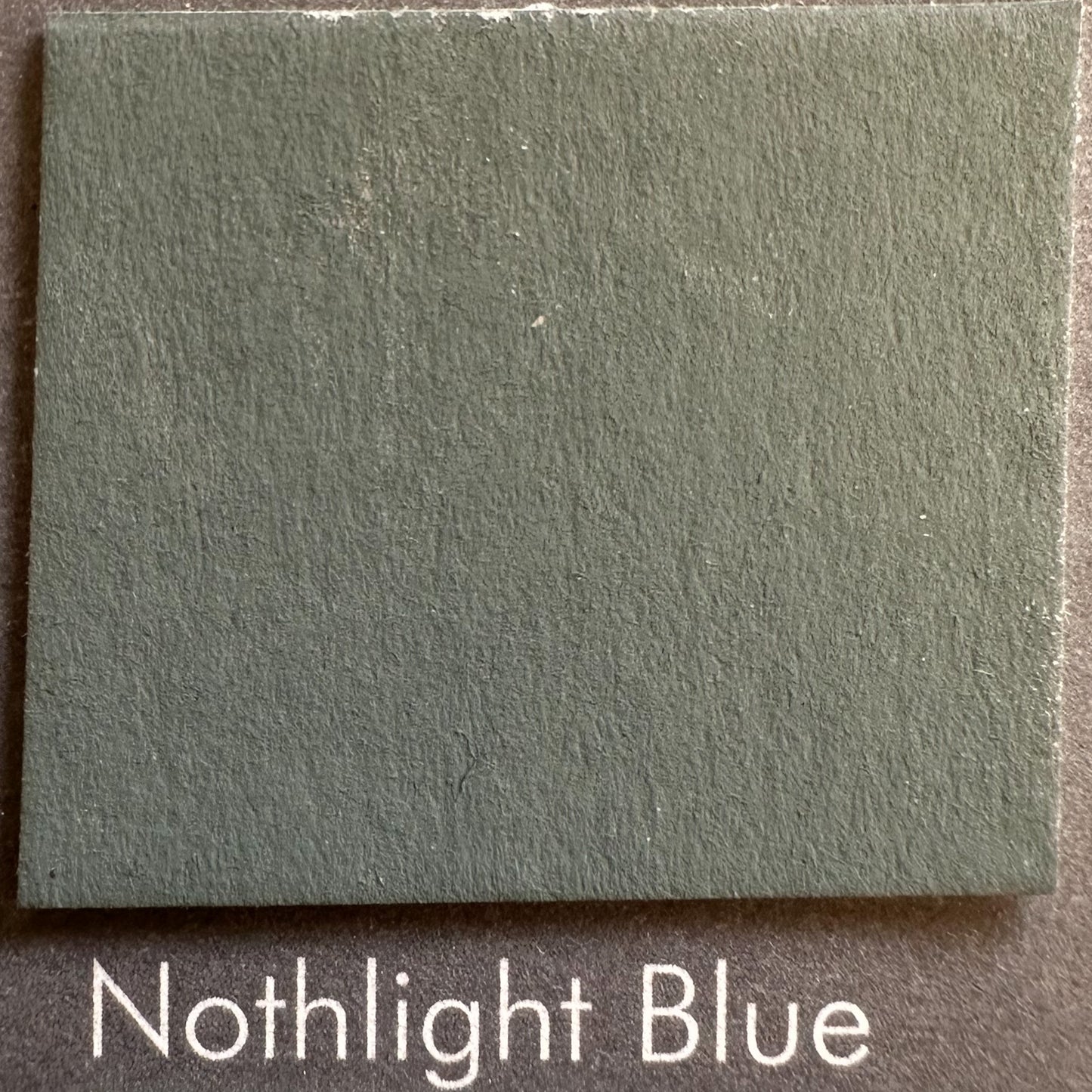 Northlight Blue – Nordisches Grau-Blau