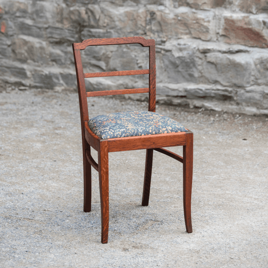 Eichenstuhl mit Streublumen - Werkstattfürschönes