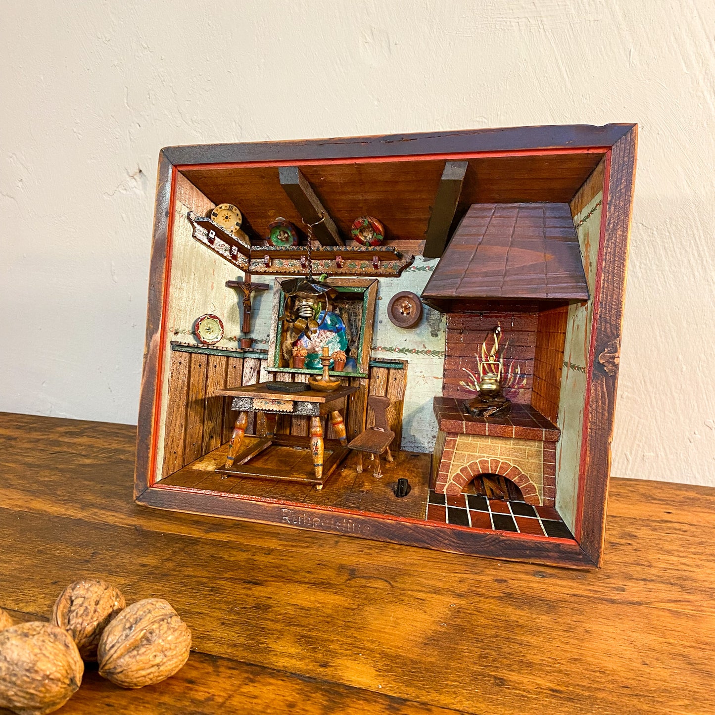 Antikes Diorama "Ruhpolding" Kastenbild Bauernstube mit Interieur, um 1900 - Esther-Ollick.shop